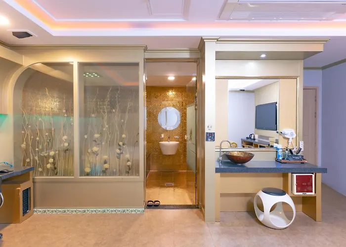 Hotel The Bay Haeundae 2*